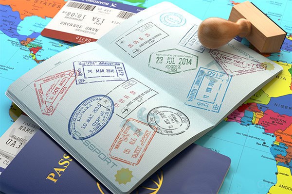 Từ ngày 01/7/2020, hộ chiếu sẽ được gắn chíp điện tử cho công dân trên 14 tuổi