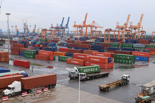 Trung Quốc – Đối tác thương mại “trăm tỷ USD” của Việt Nam