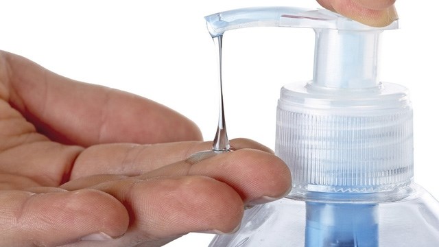 Sở Y tế ra Quyết định thu hồi Phiếu tiếp nhận công bố nước rửa tay khô