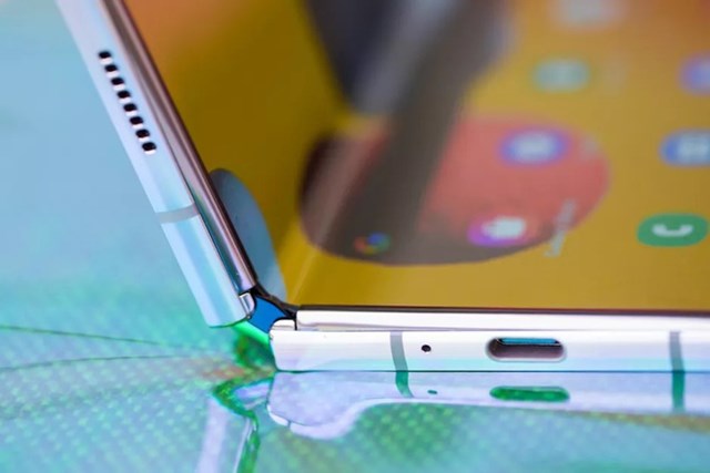 Samsung ra mắt điện thoại gập mới vào ngày 11/8