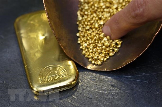 Giá vàng trên thị trường thế giới tăng gần 2% trong tuần qua