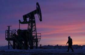 Tin MXV sáng 05/4: Giá dầu tăng mạnh trước lo ngại châu Âu gia tăng lệnh trừng phạt Nga