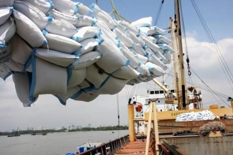 Ấn Độ gia hạn lệnh hạn chế xuất khẩu đường thêm 1 năm