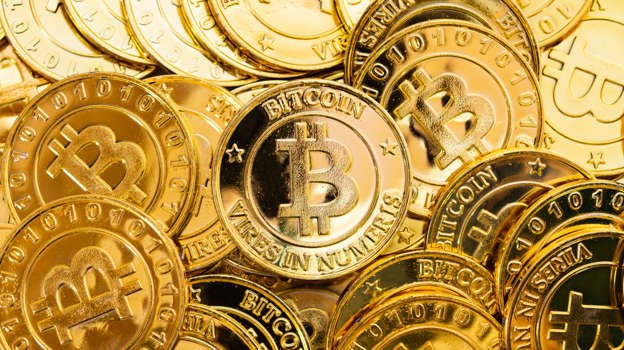 Giá Bitcoin hôm nay 17/11: Bitcoin 'dậm chân tại chỗ', thị trường phân hóa