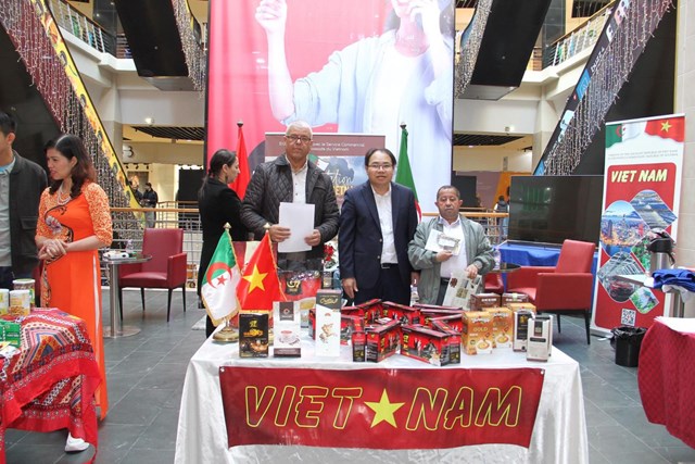 Đẩy mạnh quảng bá sản phẩm cà phê Việt Nam tại Algeria