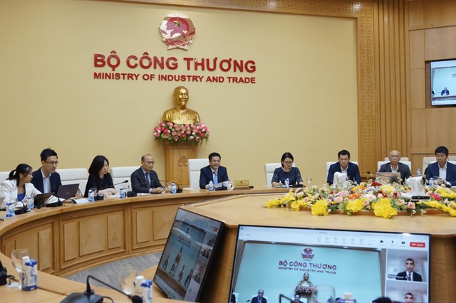 Buổi họp trực tuyến giữa Bộ trưởng Bộ Công Thương Việt Nam và Quốc vụ Khanh Bộ Kinh tế UAE