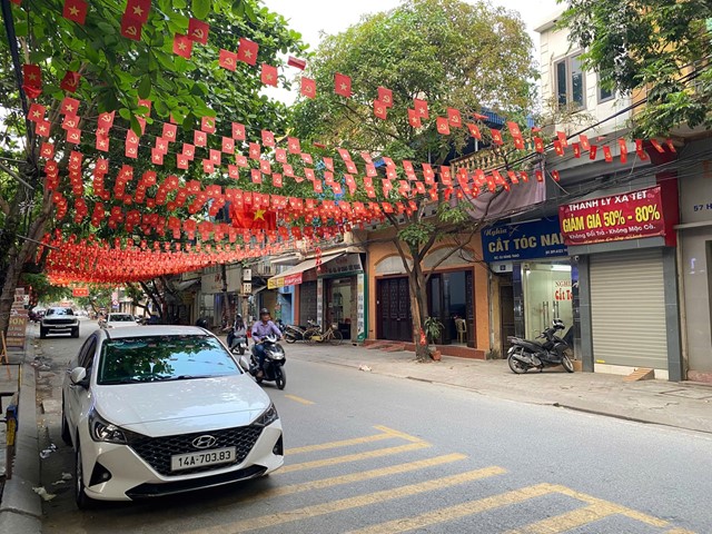 Tổng Liên đoàn Lao động Việt Nam lấy ý kiến người lao động về việc hoán đổi ngày nghỉ lễ 30/4 - 1/5