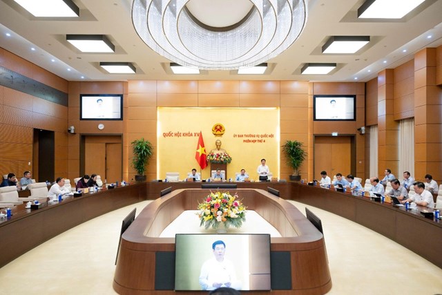 Phát triển ngành dầu khí phải gắn chặt với phát triển kinh tế
