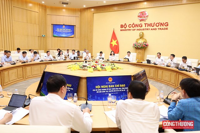 Bộ trưởng Lê Mạnh Hùng: Lấy sản phẩm thực tế làm thước đo hiệu quả khoa học công nghệ và chuyển đổi số