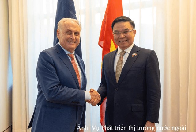 Bộ trưởng Bộ Công Thương Lê Mạnh Hùng hội đàm với Bộ trưởng Bộ Thương mại và Du lịch Australia Don Farrell
