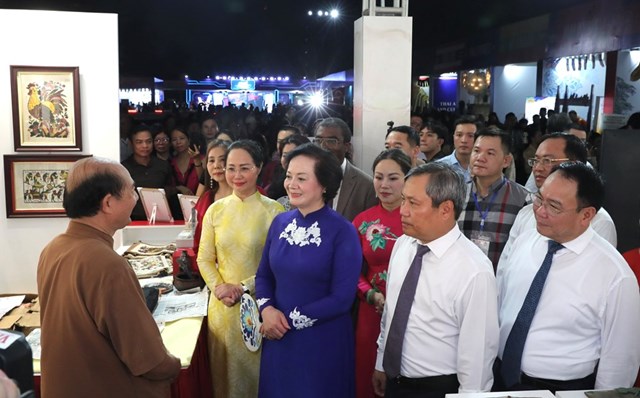 Văn hóa kết nối con người với con người, vượt qua mọi khoảng cách và khác biệt