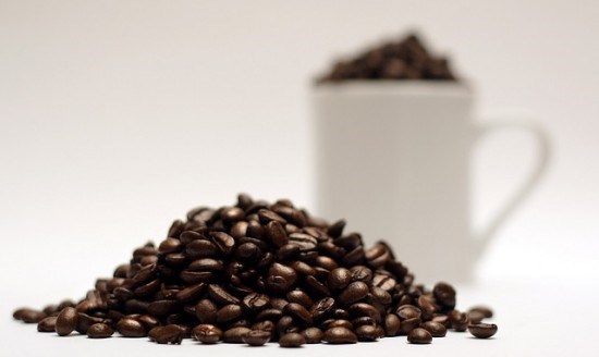 Thị trường cà phê hôm nay 7/4: Robusta đảo chiều giảm trong khi arabica vẫn giữ được đà tăng giá