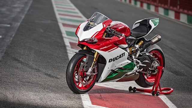 Ducati trình làng phiên bản cuối cùng của dòng 1299 Panigale với giá hơn 1 tỷ Đồng