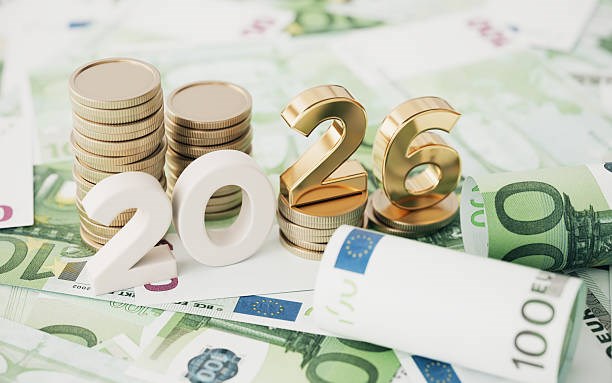 Tỷ giá euro ngày 13/5: Mất giá đồng loạt, giá bán thị trường tự do hạ xuống còn 30.888 VND/EUR