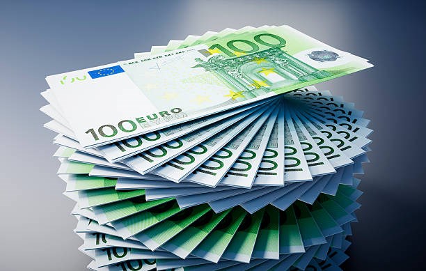 Tỷ giá euro ngày 15/5: Chưa ngừng đà mất giá