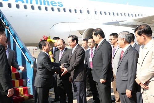 Thủ tướng Lào thăm Việt Nam