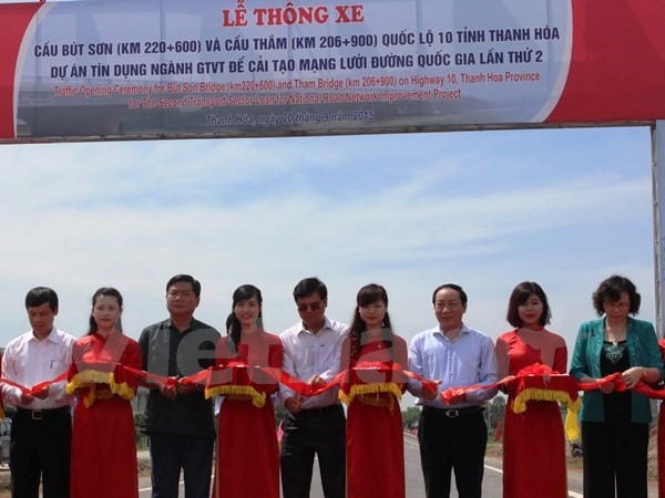 Thông xe cầu Bút Sơn và cầu Thắm trên Quốc lộ 10 qua Thanh Hóa