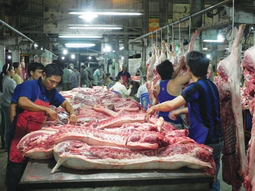 Tháng 7, giá thịt gia cầm, lợn hơi giảm mạnh, cá tra, tôm nguyên liệu tăng nhẹ