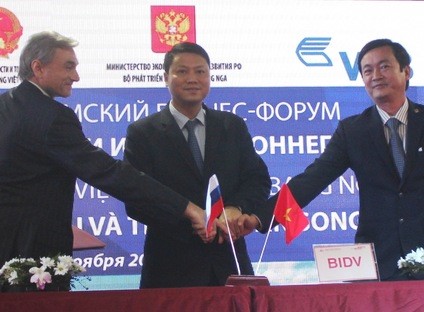 Việt Nam - Nga thúc đẩy thanh toán thương mại bằng nội tệ