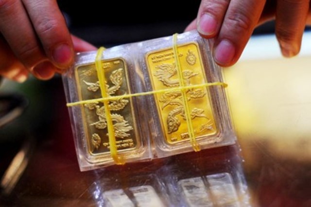 Giá vàng giảm xuống dưới 33,3 triệu đồng/lượng