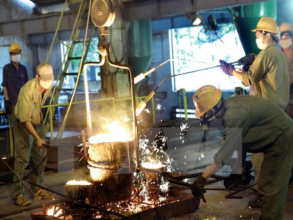 Thủ tướng: Có nên đặt mục tiêu tăng trưởng GDP cao hơn 6,7%?