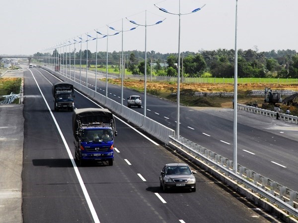 Đầu tư 950 tỷ đồng xây 2 nút giao nối cao tốc TPHCM - Trung Lương