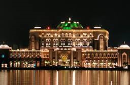 Máy móc, thiết bị phụ tùng xuất khẩu sang UAE tăng mạnh