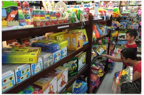 Thị trường đồ chơi ngày Quốc tế Thiếu nhi: Hàng nội lên ngôi