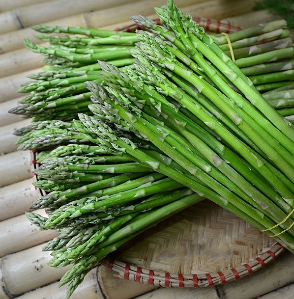 TT rau củ quả: Giá măng tây ở mức cao, gừng và rau xanh Trung Quốc tăng ổn định