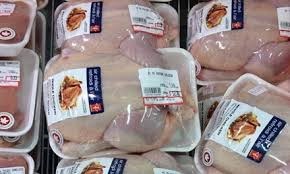 Giá gà liên tục giảm xuống  dưới mức giá thành chăn nuôi