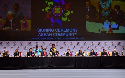 Chính thức tuyên bố thành lập Cộng đồng ASEAN
