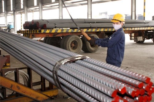 Thép tăng giá 100.000 đồng/tấn
