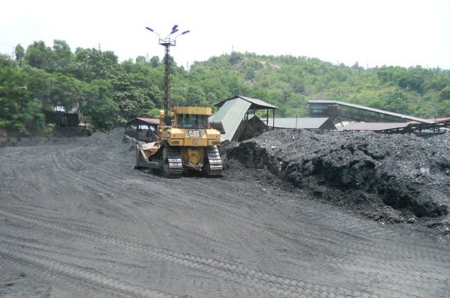Đề xuất tăng phí môi trường đối với khai thác khoáng sản