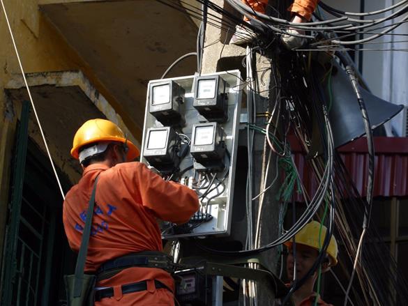 Phó TGĐ EVN Đinh Quang Tri: Năm nay, không tăng giá điện!