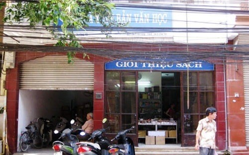 Chính phủ muốn “cứu” một số nhà xuất bản