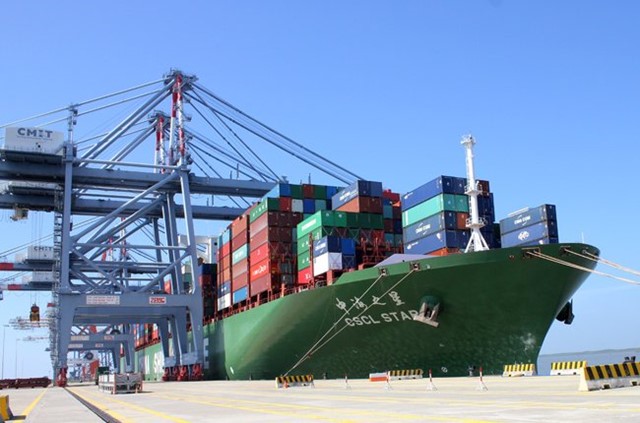  Lượng tàu vào cảng Cái Mép đã tăng 40%