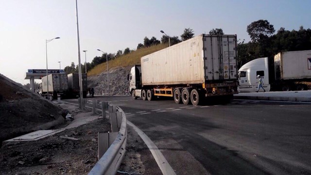 Đường cao tốc dài nhất Việt Nam đối mặt với vấn nạn xe quá tải