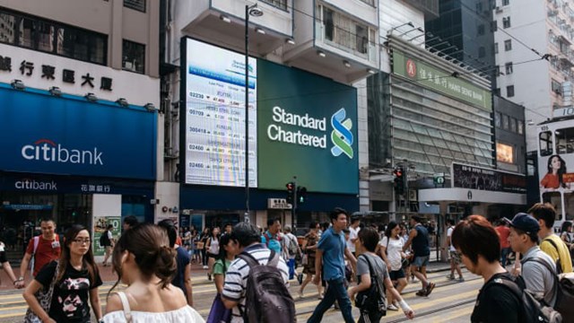 Ngân hàng Hong Kong miễn nhiều loại phí cho khách hàng chịu ảnh hưởng của dịch corona