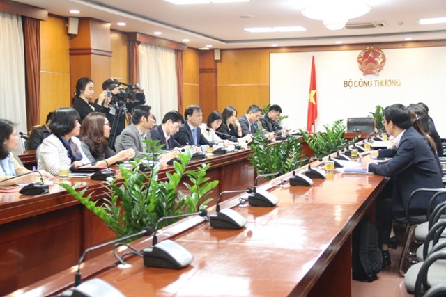 Bộ Công Thương đồng hành cùng các DN Kiều bào thúc đẩy hàng Việt tại nước ngoài.