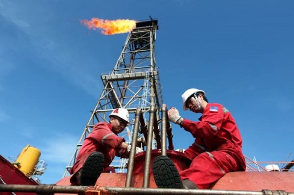 Bộ CT đề nghị ngành dầu khí triển khai các giải pháp đối phó với tác động kép