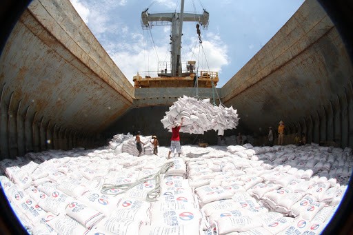 Bộ CT đề xuất bỏ hạn ngạch, cho phép xuất khẩu gạo trở lại bình thường từ 1/5