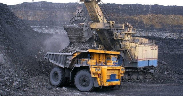 Ba Lan tuyên bố đóng cửa các mỏ than để ngăn chặn sự lây lan của dịch Covid-19