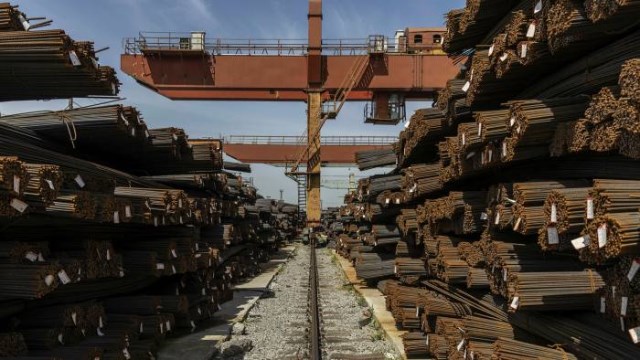 Giá thép giảm sau khi Trung Quốc tuyên bố điều tra đầu cơ quặng sắt