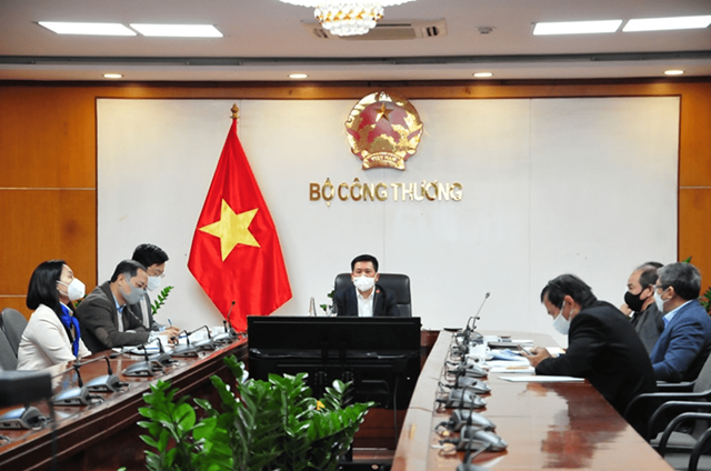 Bộ trưởng Nguyễn Hồng Diên: Tiếp tục thực hiện Quyết định 242 và giải bài toán nguồn cung xăng dầu