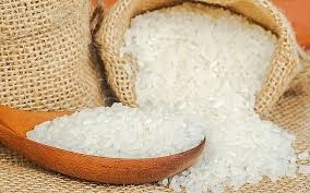 Giá gạo Ấn Độ tăng lên mức cao gần 2 năm, gạo Thái Lan giảm