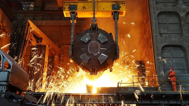 Quặng sắt mở rộng đà tăng trước dữ liệu thương mại của Trung Quốc