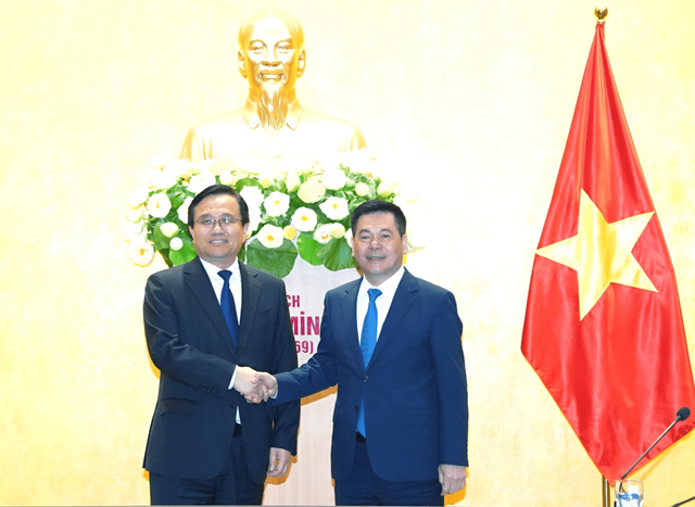 Bộ trưởng Nguyễn Hồng Diên tiếp Phó Tỉnh trưởng Chính quyền nhân dân tỉnh Sơn Đông (Trung Quốc)