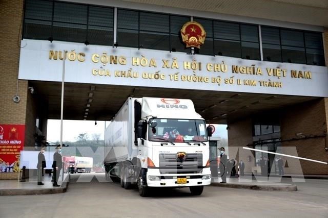 Kim ngạch xuất nhập khẩu qua cửa khẩu Lào Cai đạt trên 530 triệu USD
