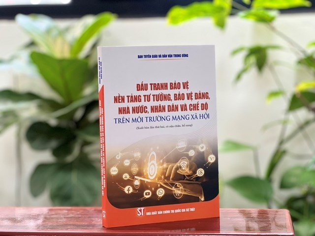 Đấu tranh bảo vệ nền tảng tư tưởng của Đảng trên không gian mạng