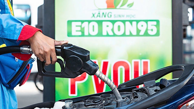 Nhiều quốc gia thành công với xăng E10, Việt Nam có thể học gì?